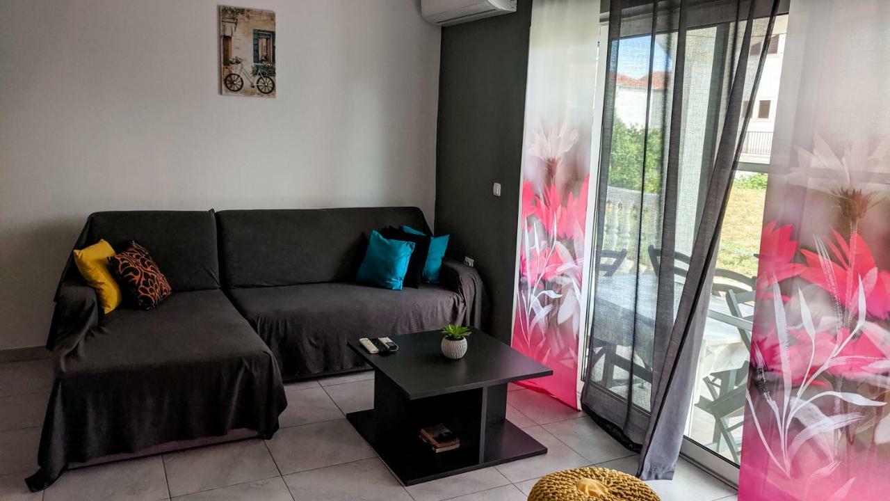 Apartment Anton Τρογκίρ Εξωτερικό φωτογραφία